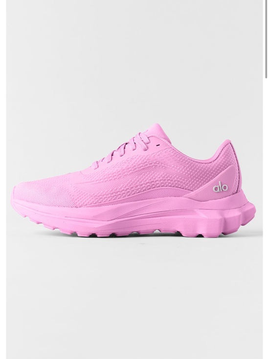 ALO Yoga Shoes - ALO Runner - Candy Heart Pink